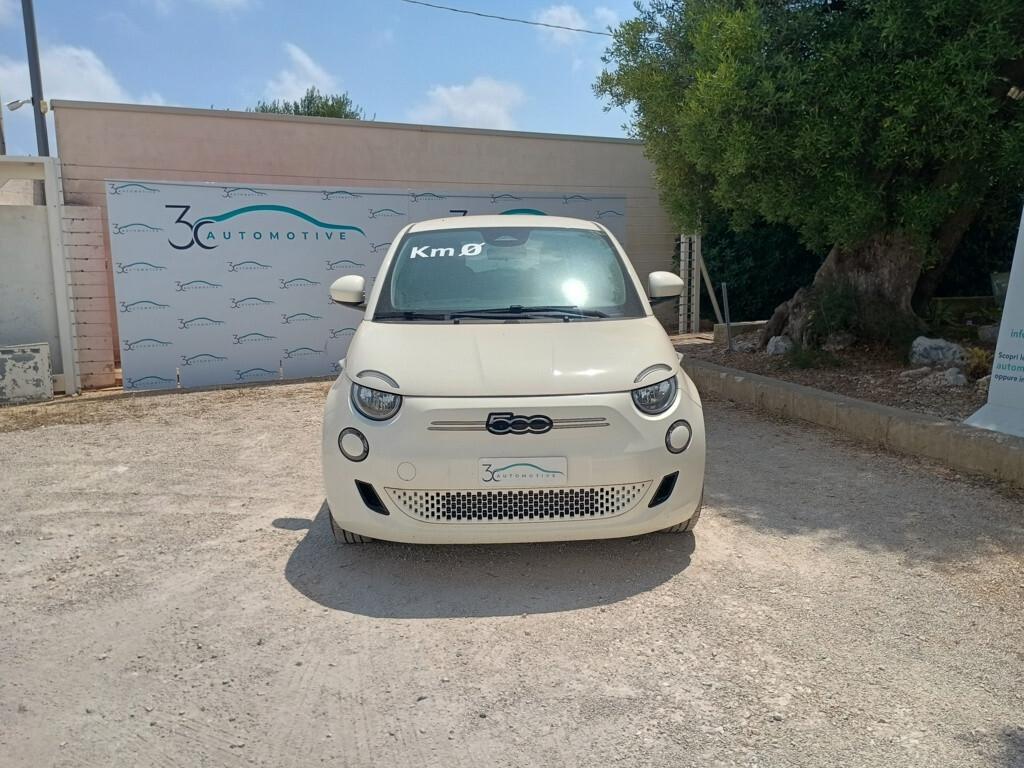 Fiat 500e 23,65 kWh Action KM0