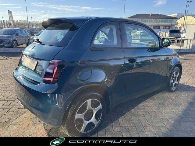 FIAT 500e Berlina 23,65 kWh Action