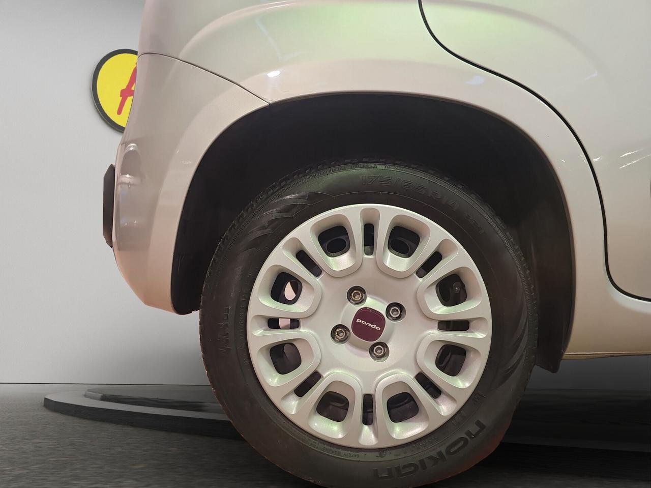 Fiat Panda 1.2 Lounge 5 POSTI - UNICOPROPRIETARIO