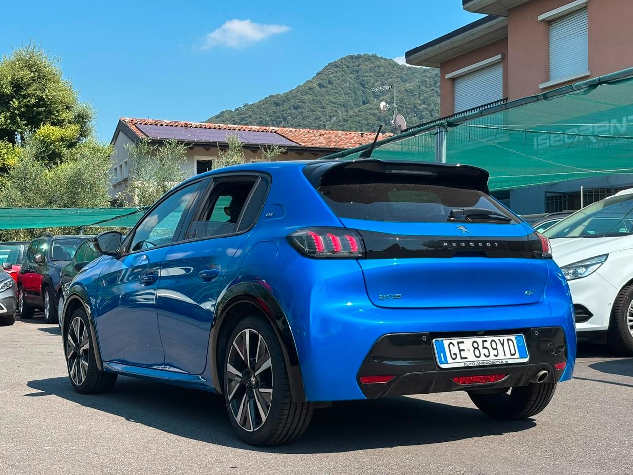 Peugeot 208 PureTech 100 Stop&Start EAT8 5 porte GT Line