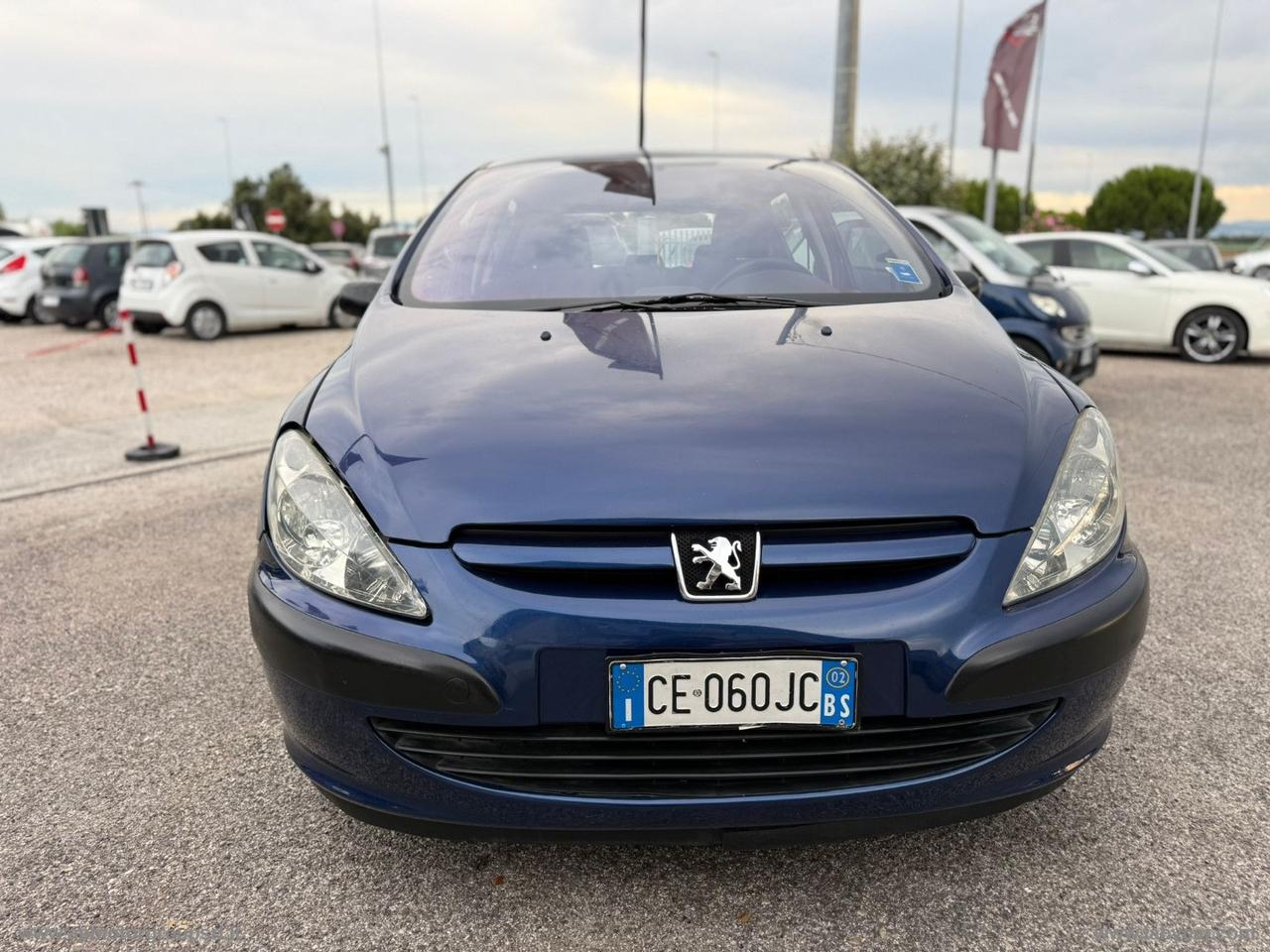PEUGEOT 307 1.4 5p. XR