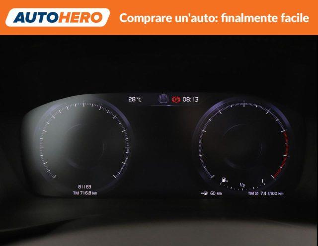 VOLVO XC40 T2 Momentum Core