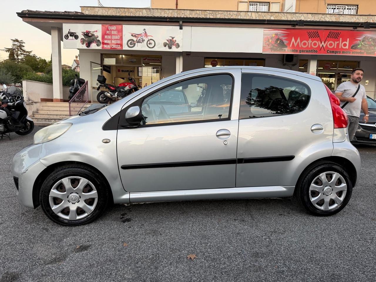 Peugeot 107 1.0 68CV 5p. Plaisir