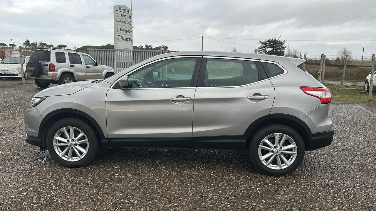 Nissan Qashqai 1.5 dCi Visia