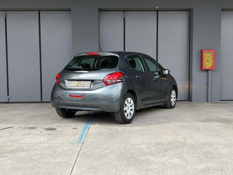 Peugeot 208 5 Porte 208 5p 1.6 bluehdi Active 75cv