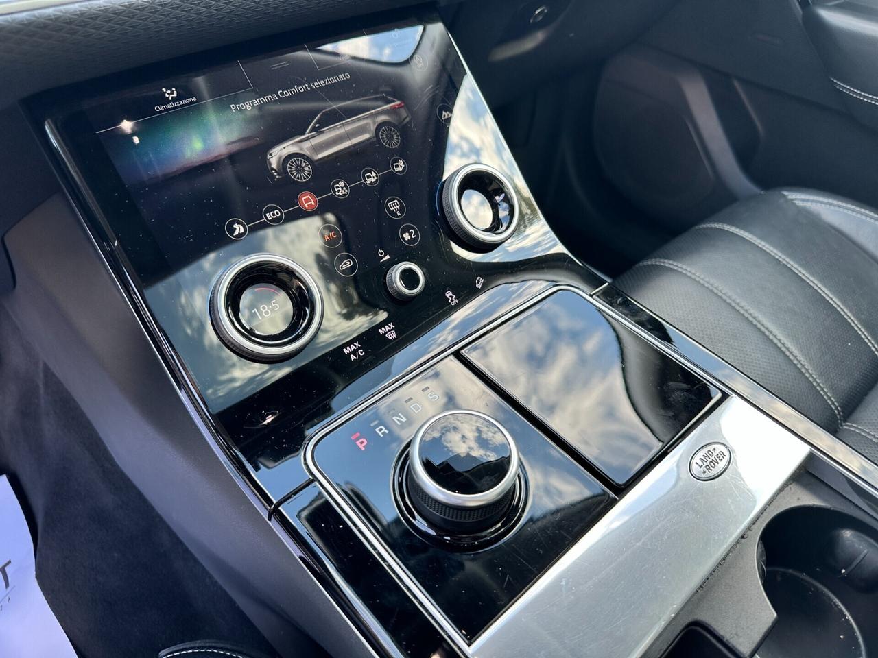 Range Rover Velar 2.0 Si4 BENZINA 250cv Tetto