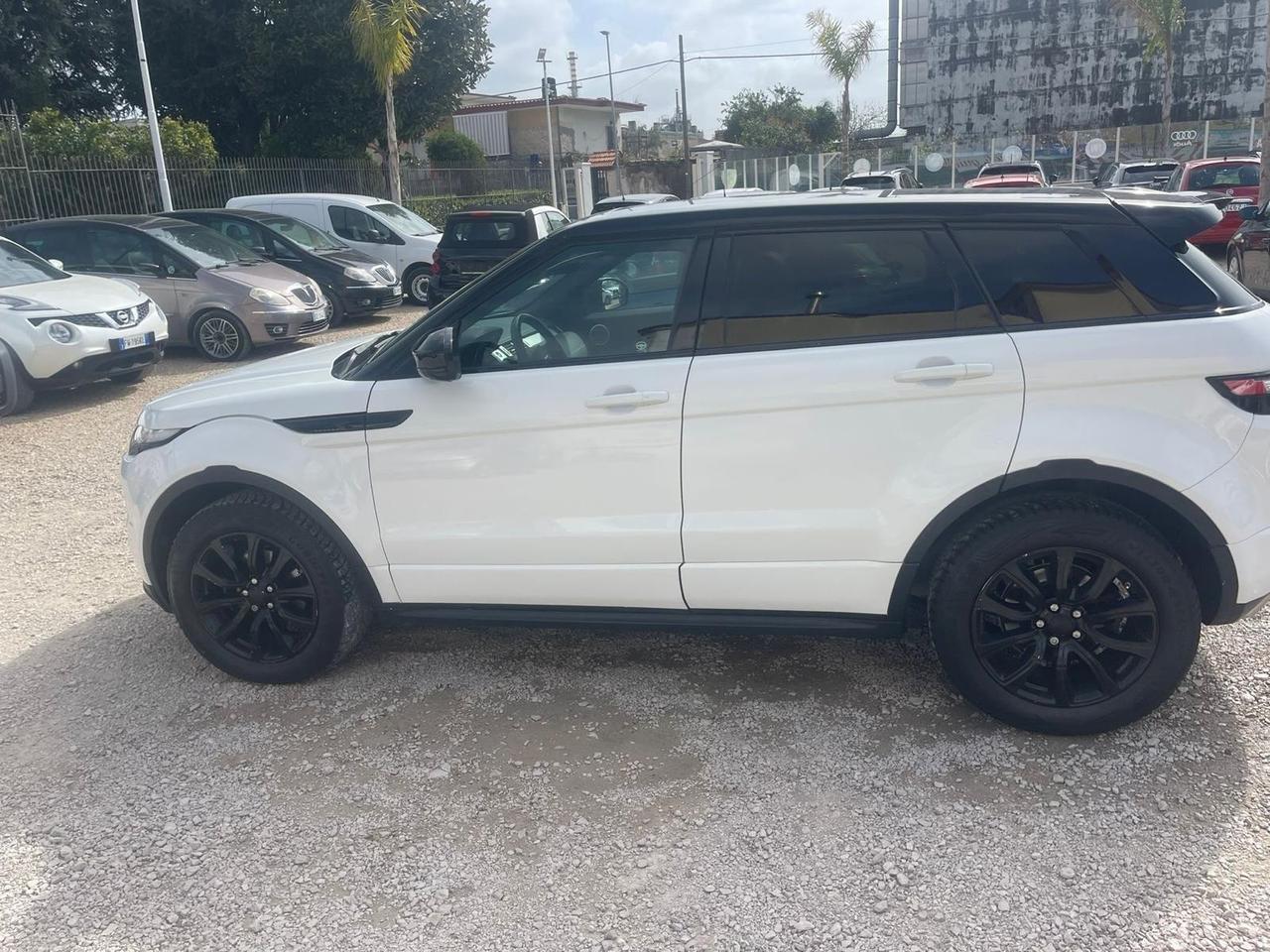 Land Rover Range Rover Evoque Range Rover Evoque 2.2 TD4 5p. Dynamic