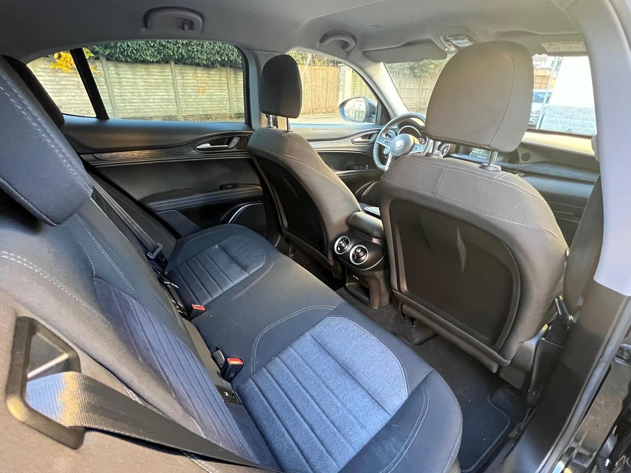 Alfa Romeo Stelvio 2.2 Business #8034