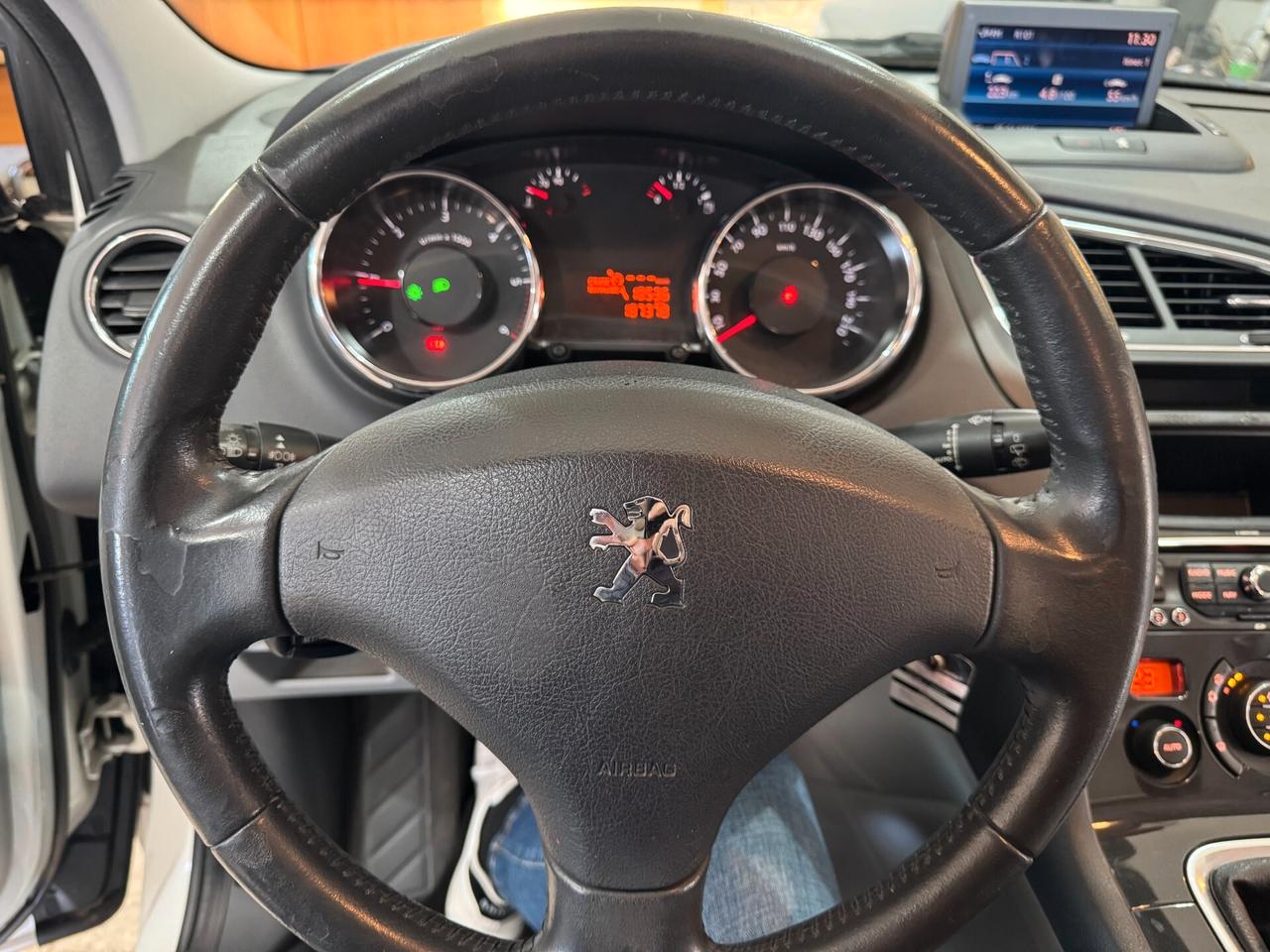 Peugeot 5008 1.6 HDi 110CV Premium NAVIGATORE