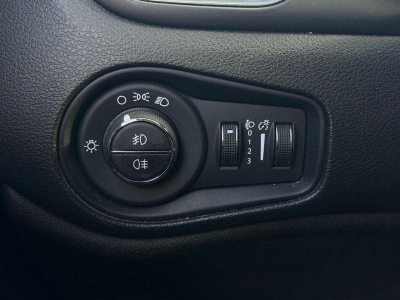 Jeep Renegade 1.3 T4 DDCT Limited FULL-LED