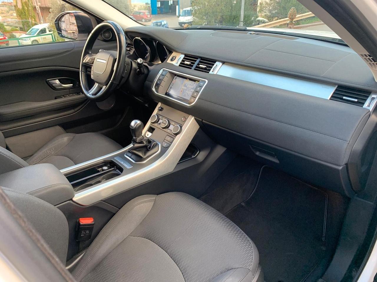 Land Rover Range Evoque 2.0 eD4 5p. Pure