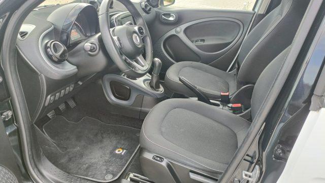 SMART ForFour 1.0 Manuale Passion n°24