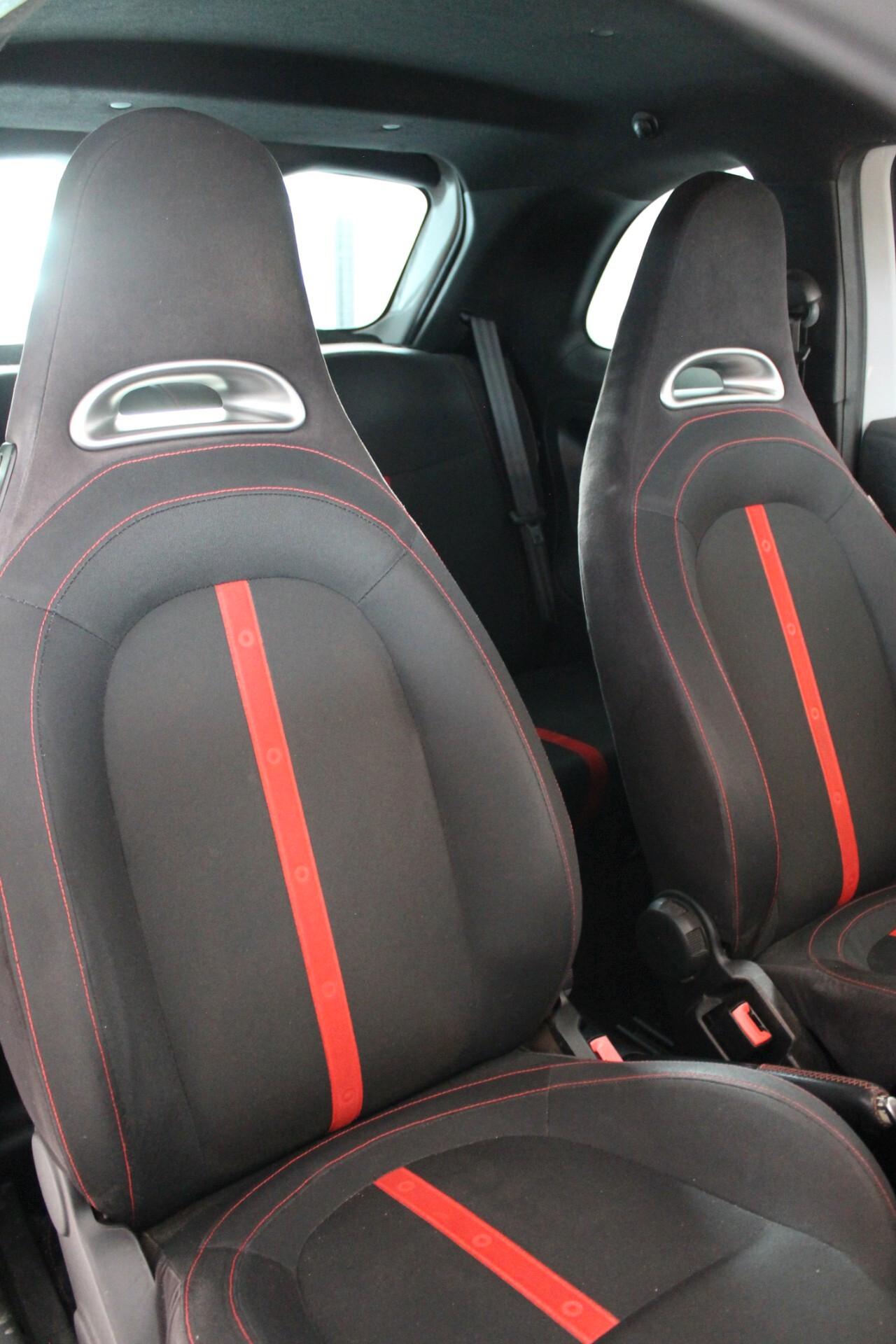 Abarth 595 1.4 Turbo T-Jet 160 CV Competizione