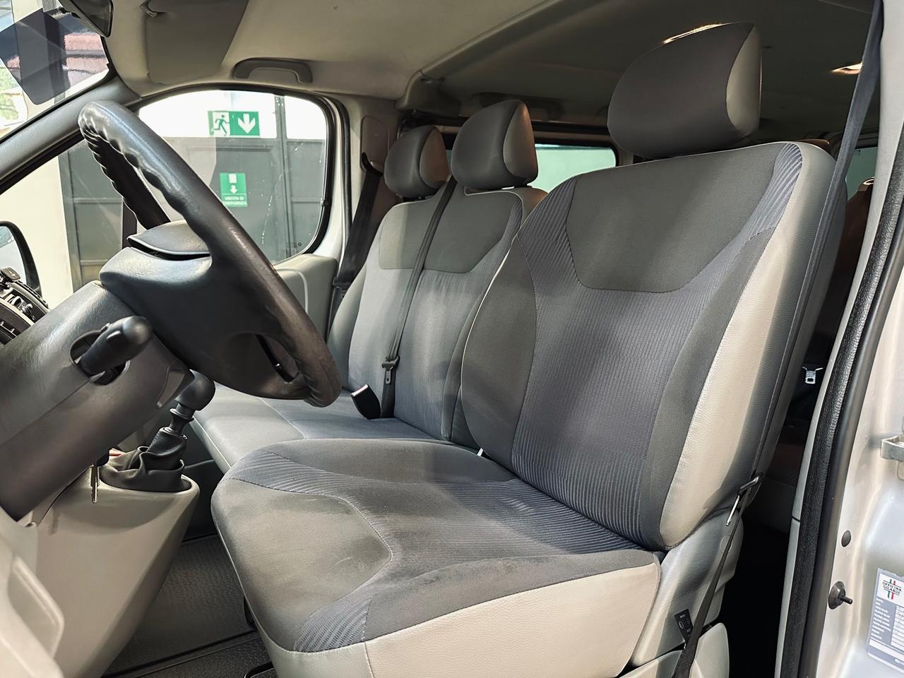 Opel Vivaro 2.0 CDTI 9 posti CLIMA - RADIO