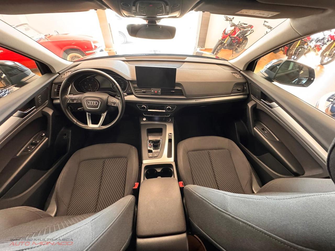 Audi Q5 2.0 TDI 204 CV S tronic Business 2022