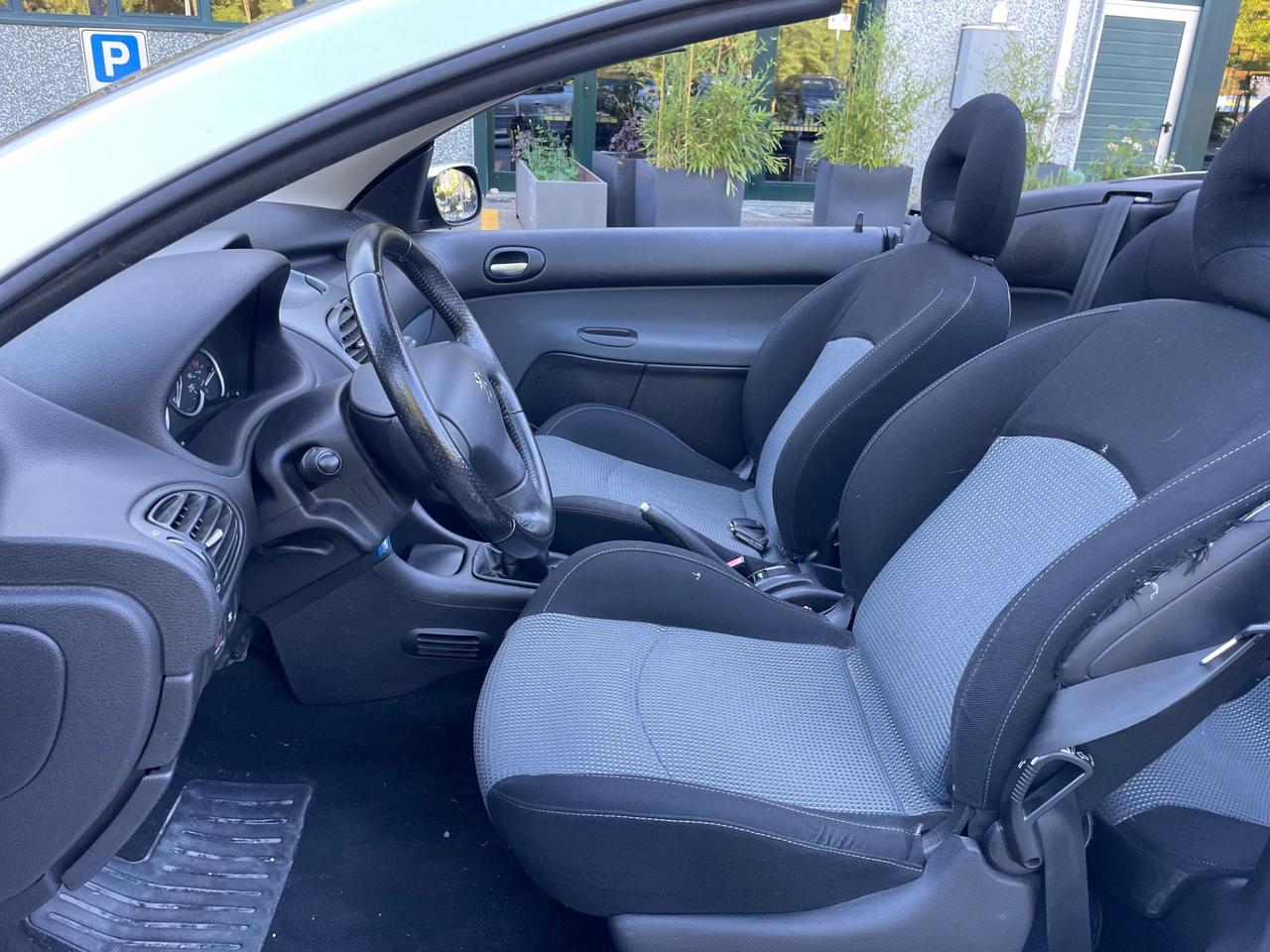 Peugeot 206 1.6 16V Cabrio*Neopatentati*