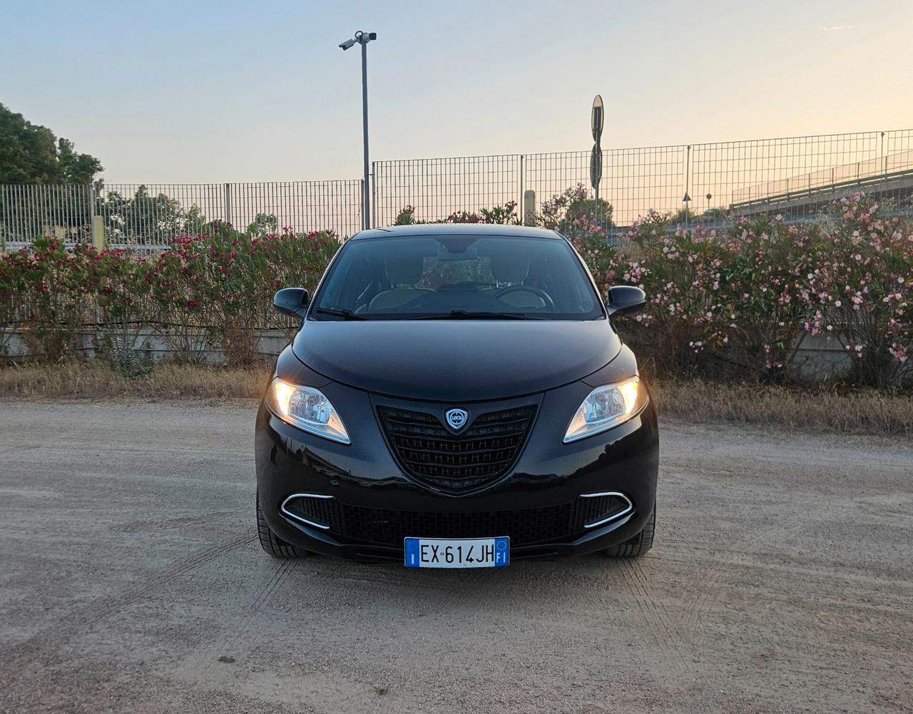 Lancia Ypsilon 1.3 MJT 16V 95 CV 5 porte S&S S Momodesign