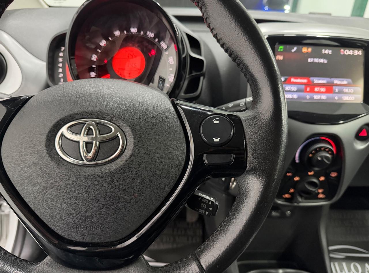 Toyota Aygo 1.0 VVT-i 72 CV 5 porte x-business