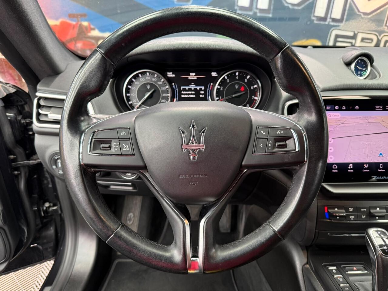 Maserati Ghibli 330 CV MHEV GT (721)