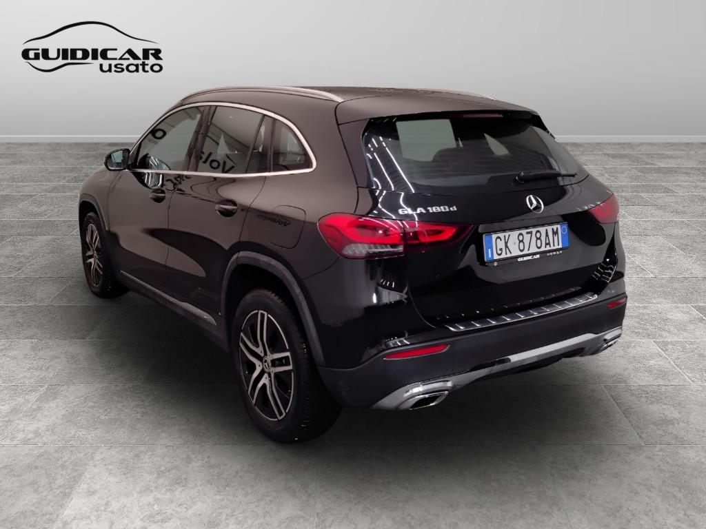 Mercedes-Benz GLA-H247 2020 - GLA 180 d Sport Plus auto