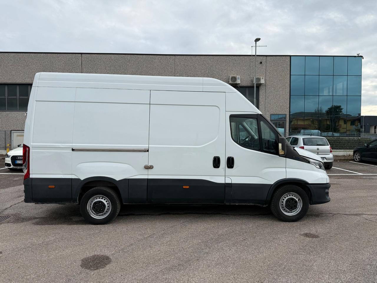 Iveco Daily 35C14NA8V BTor 3.0 CNG PM-TM-RG Furgone Hi-Matic