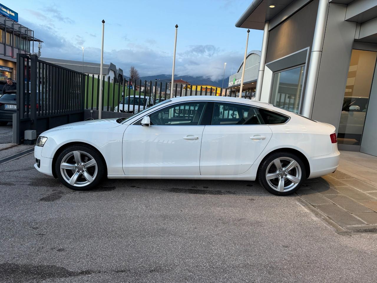 Audi A5 SPB 2.0 TDI 143 CV DISTRIBUZIONE OK