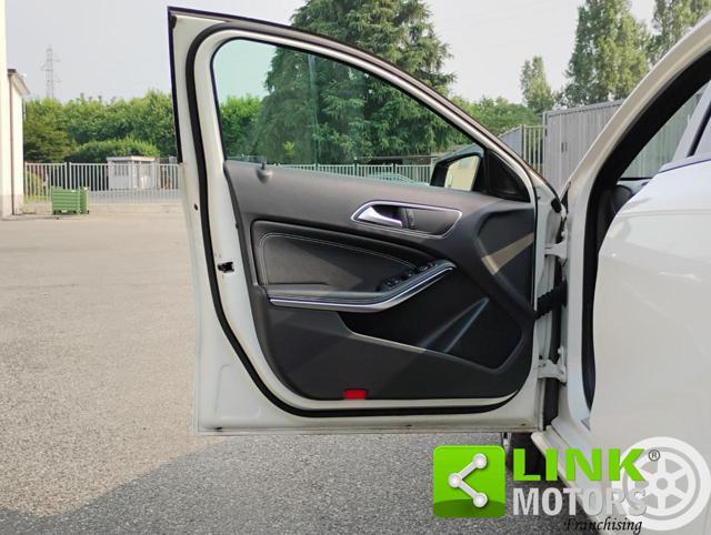 MERCEDES-BENZ A 180 CDI Premium