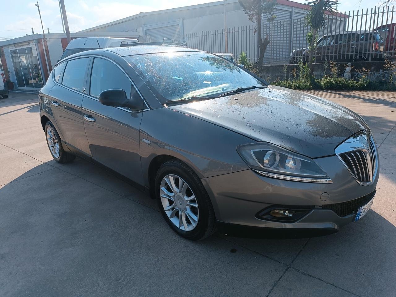 Lancia Delta 1.6 MJT DPF Selectronic Platinum