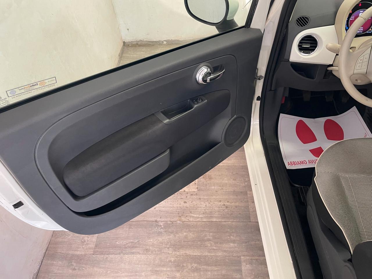 Fiat 500 1.2 Lounge 102.000 km! Tetto Neopatentati