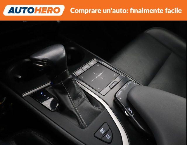 LEXUS UX Full Electric UX Hybrid Premium