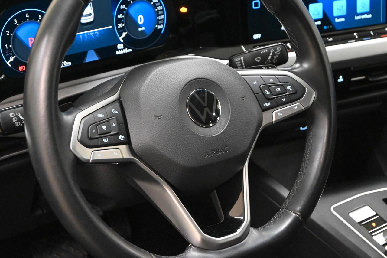 VOLKSWAGEN Golf 8ª serie Golf 1.0 eTSI EVO DSG...