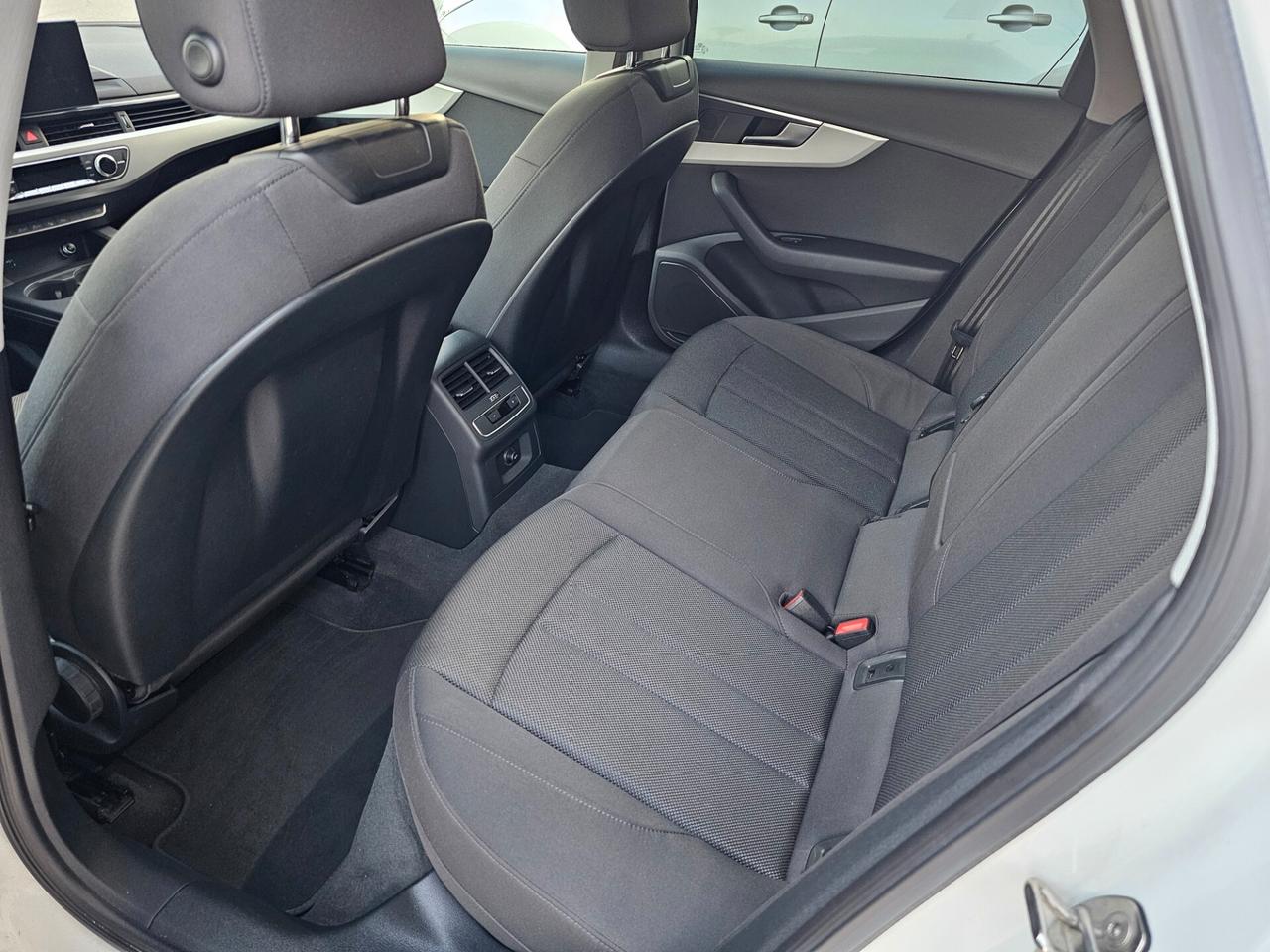 AUDI A4 AVANT 35 2.0 TDI 163CV SPORT BUSINESS