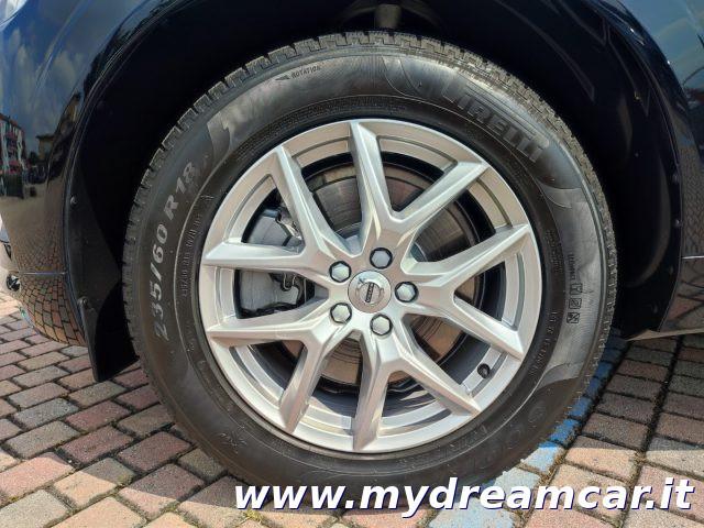 VOLVO XC60 B4 (d) AWD Geartronic Momentum