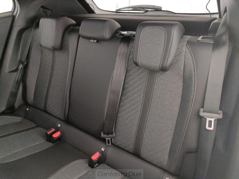 Peugeot 2008 2008 1.2 hybrid Allure 145cv e-dcs6