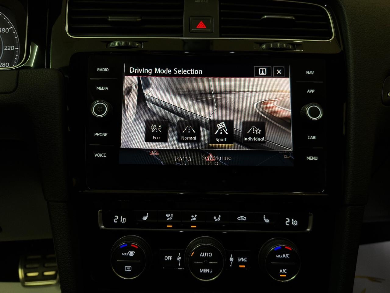 Volkswagen Golf GTI Performance 2.0 245 CV TSI DSG