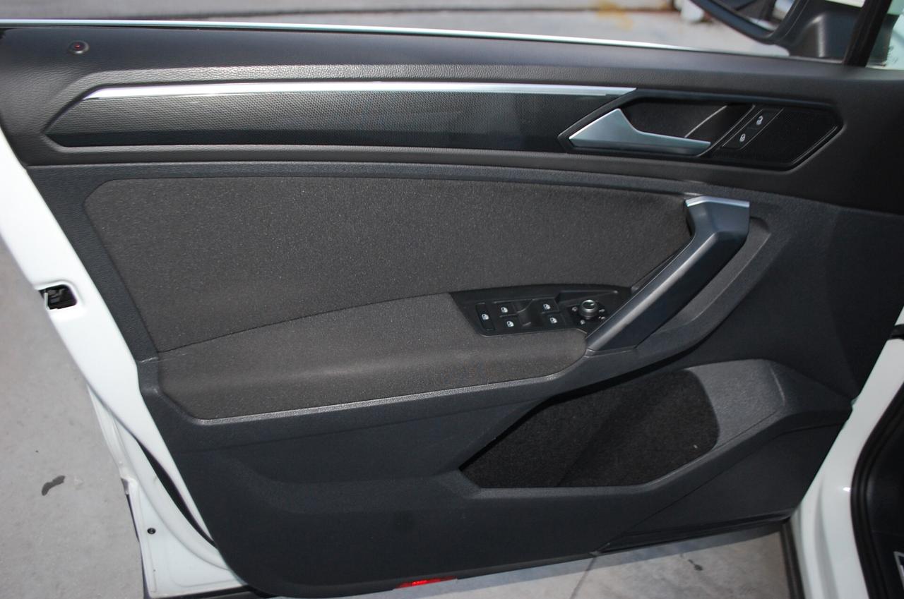 Volkswagen Tiguan 2.0 tdi Elegance 150CV DSG 4Motion Uff Italy Led