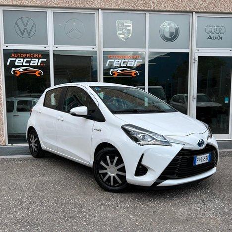 Toyota Yaris 1.5 Hybrid 5 porte Cool