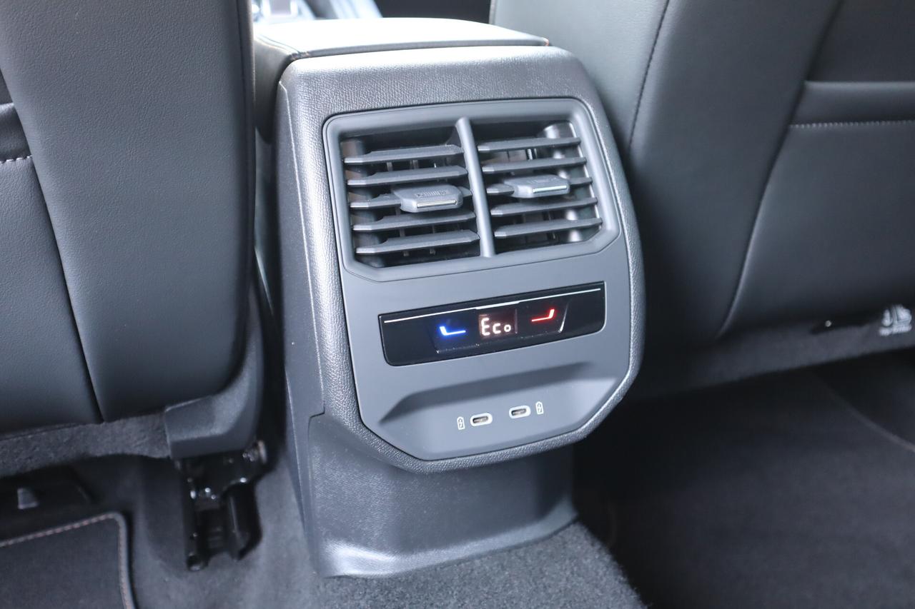 Cupra Formentor PLUG-IN HYBRID 204CV KEYLESS ACC 19" SOLO 15.400KM!