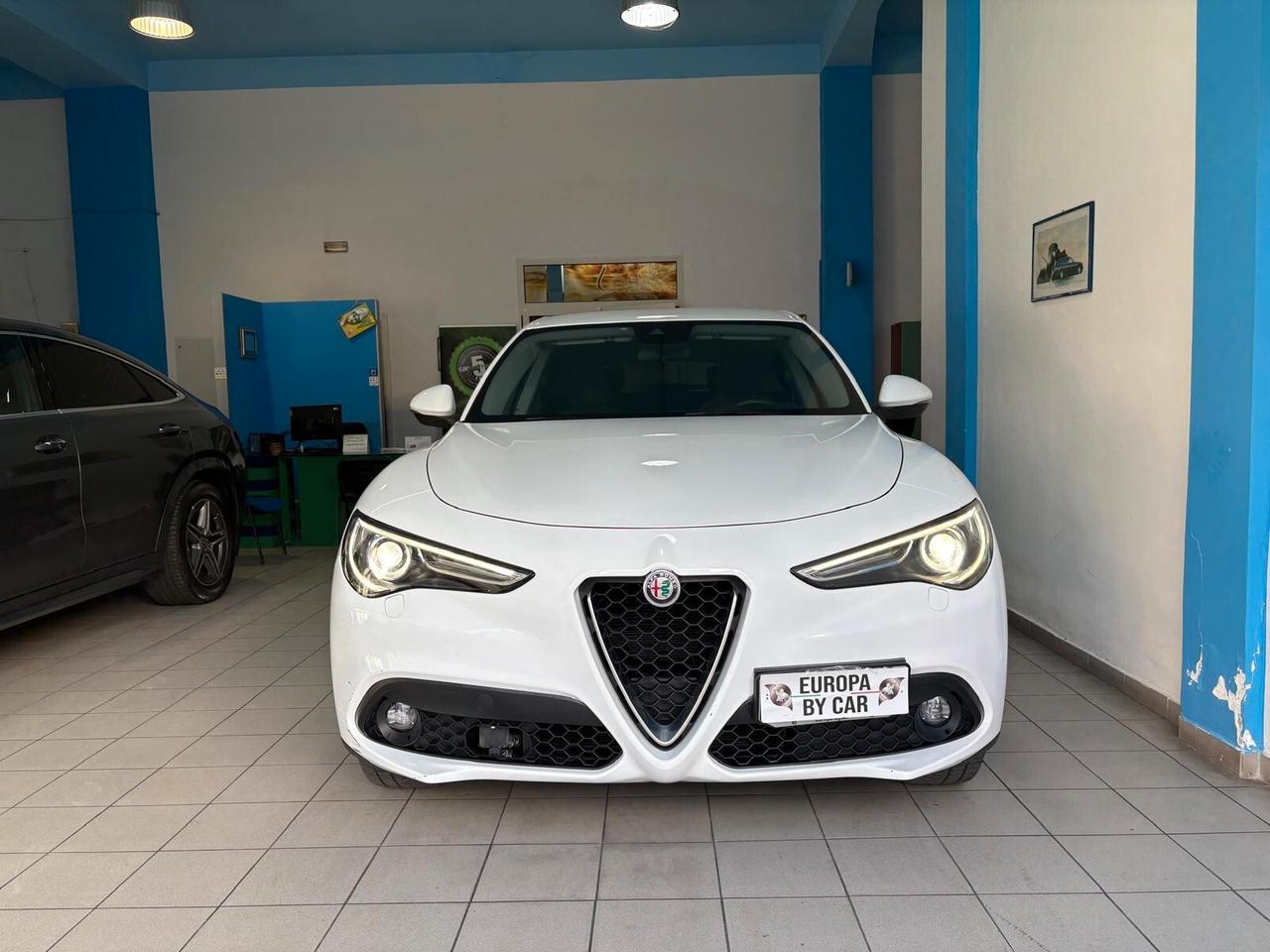 Alfa Romeo Stelvio 2.2 Turbodiesel 180 CV AT8 Q4 Executive
