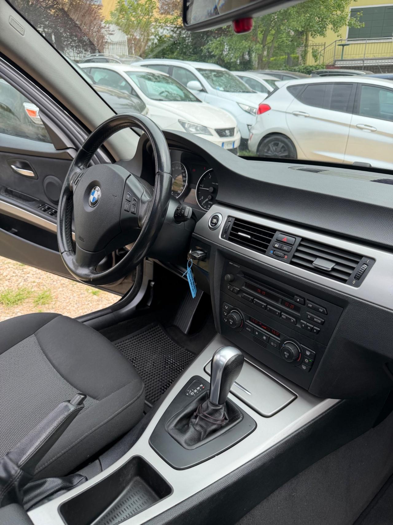 Bmw 320d FUTURA ASI TETTO KMCERT GARANZ UNICOPR