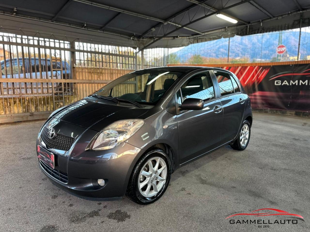 Toyota Yaris 1.4D Navy 90cv