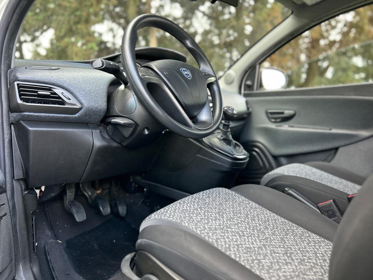 Lancia Ypsilon 1.0 Hybrid*NEOPATENTATI*UNIPRO*