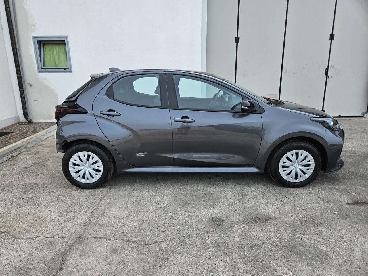 Mazda 2 1.5 vvt full hybrid electric e-cvt START INCIDENTATA