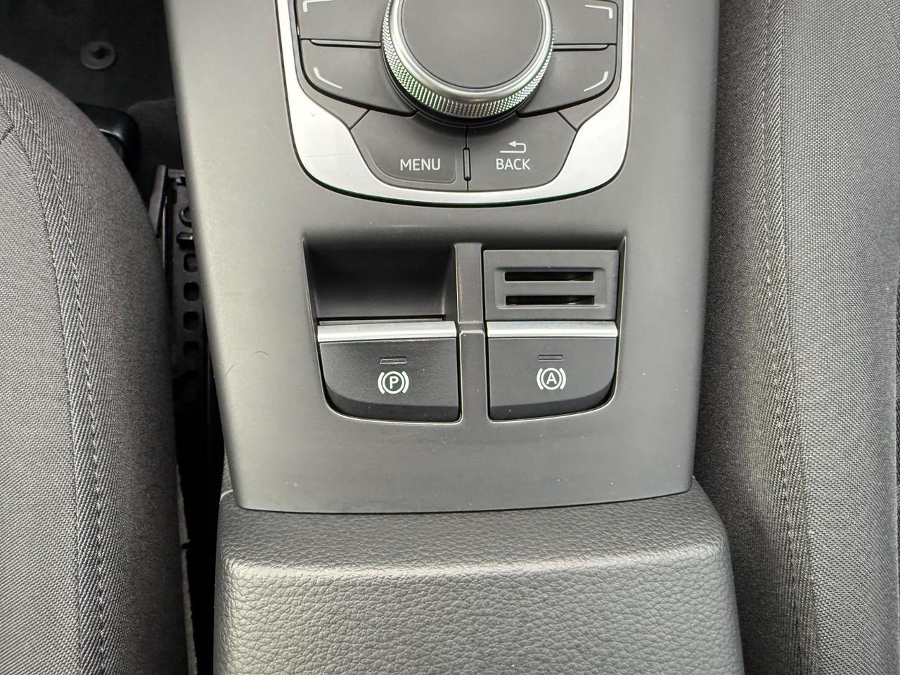 Audi A3 1.6 TDI S tronic 110 CV - Neopatentati