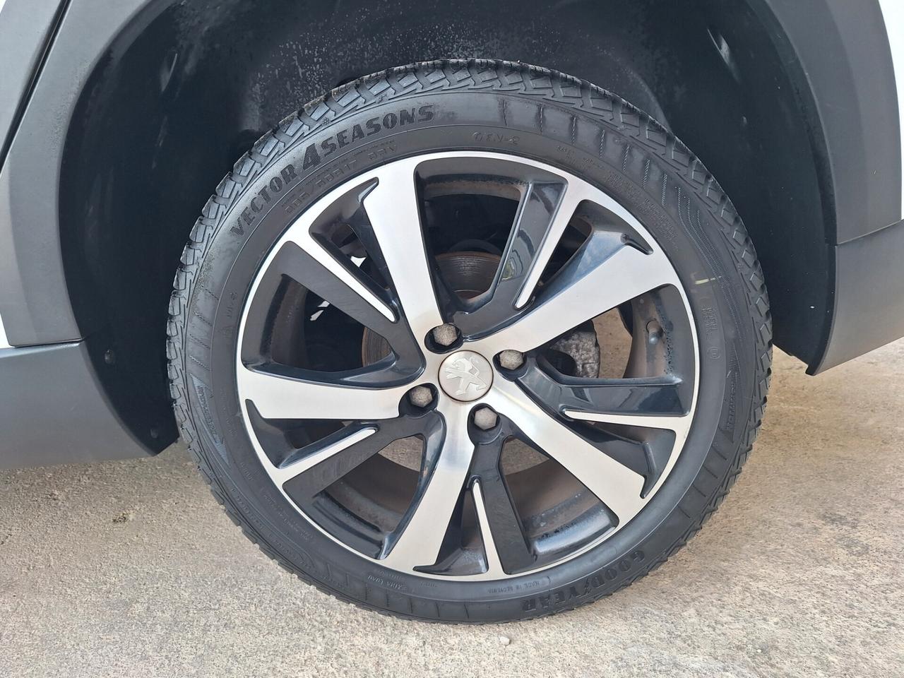 Peugeot 2008 1.6 HDi 100 cv Allure PERFETTA 2017