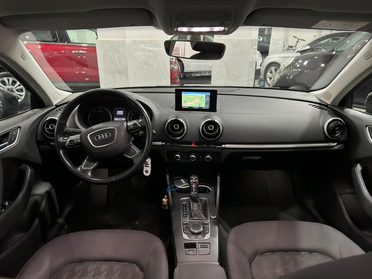 Audi A3 1.6 TDI clean diesel S tronic Ambition