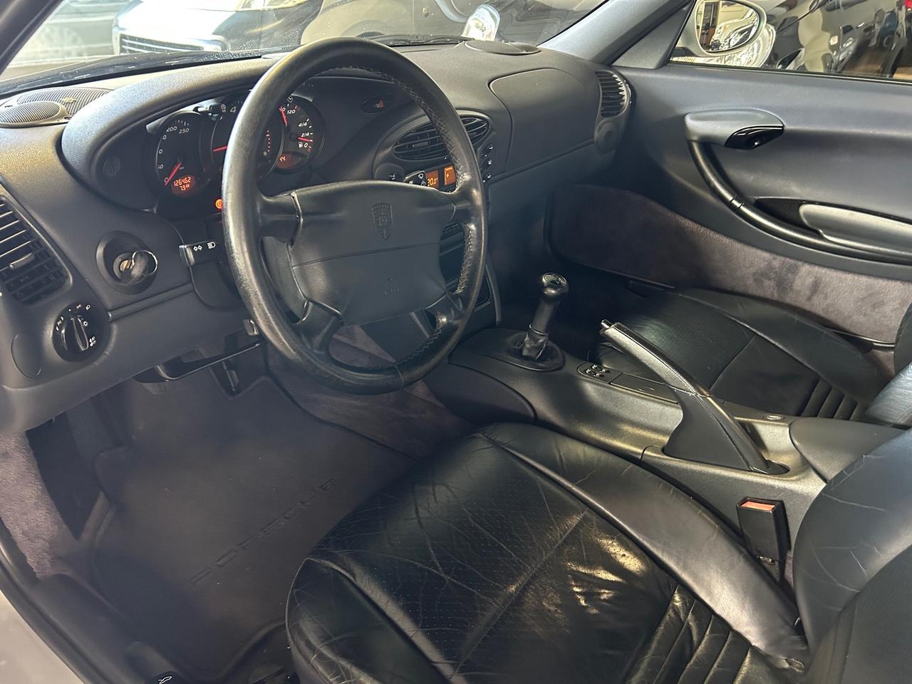 Porsche Boxster 2.5i 24V cat