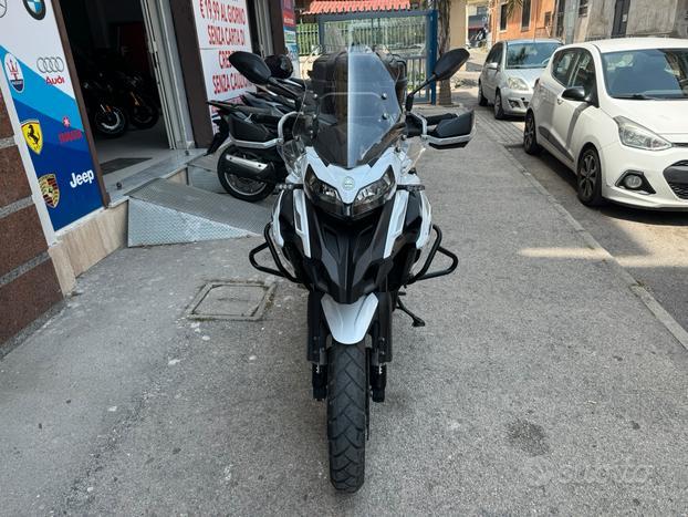 Benelli trk 502x con garanzia casa madre