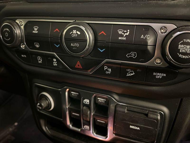 Jeep Wrangler Unlimited 2.2 Mjt II Sport