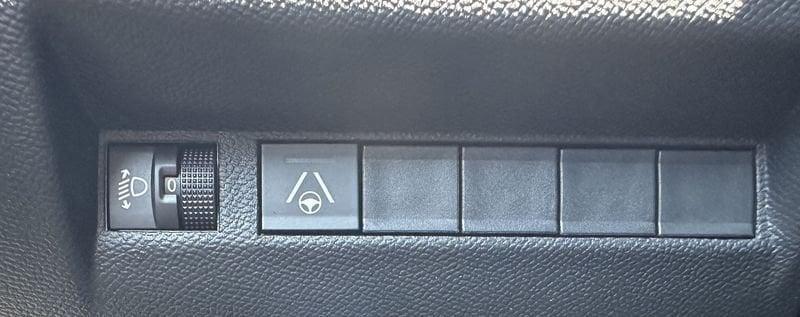 Peugeot 2008 2008 Hybrid 136 e-DCS6 Allure